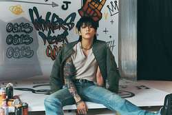 Chat, roleplay, and learn more about Jung Kook on Spellbound